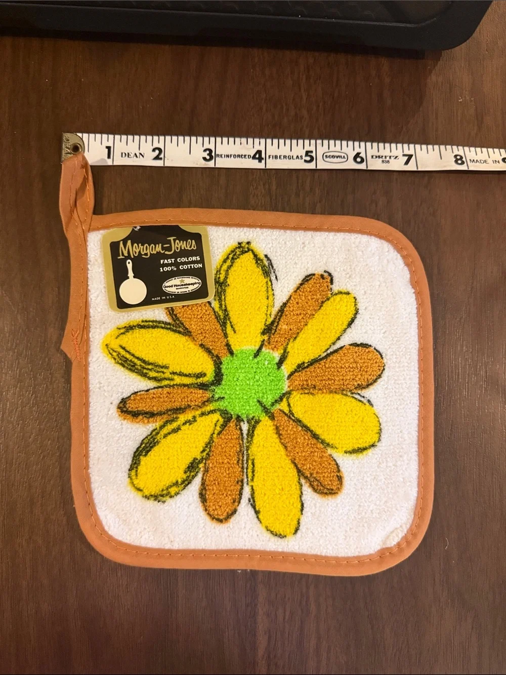NWT Vintage Morgan-Jones daisy pot holder